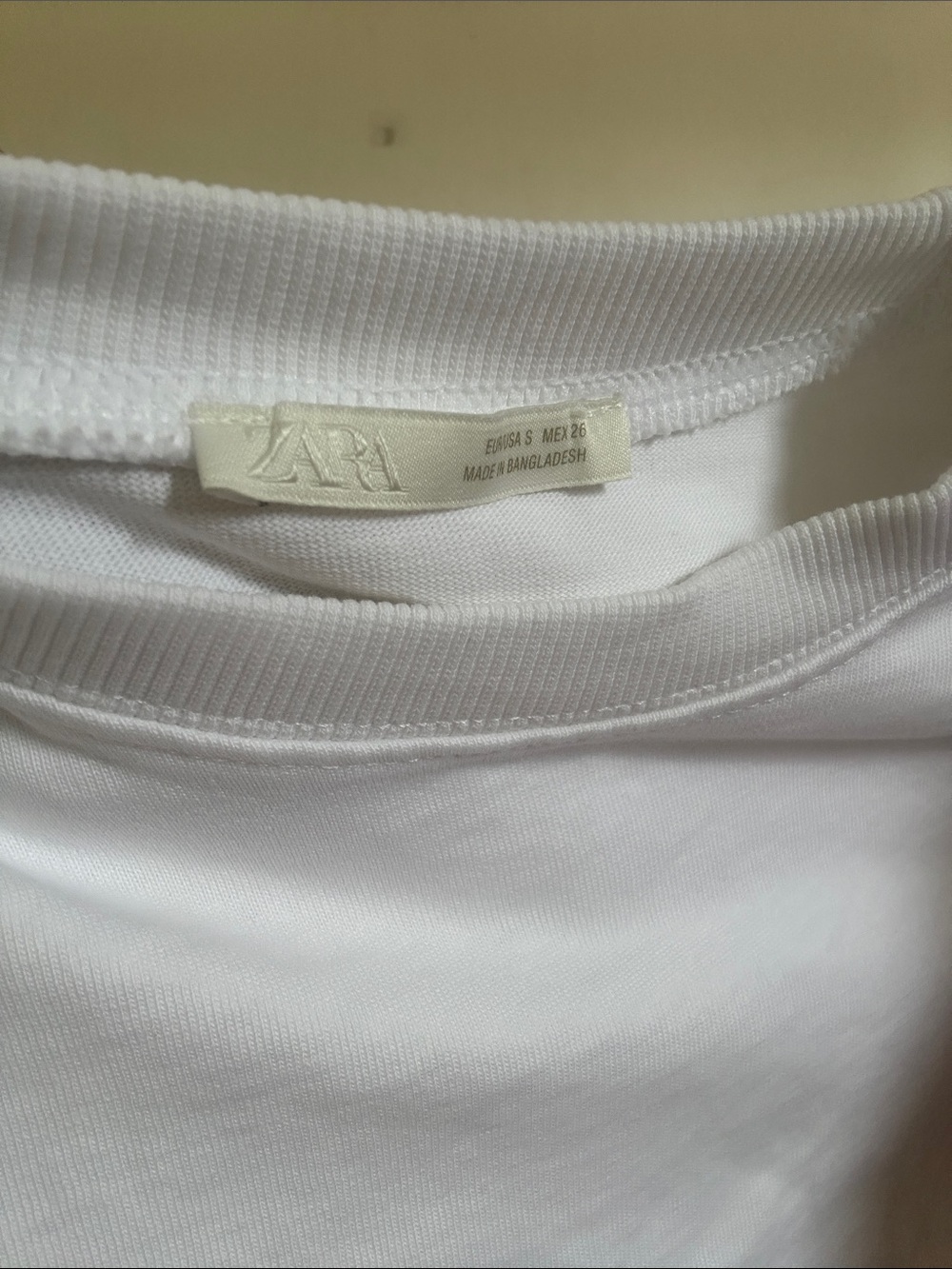 Zara White Short Sleeve Crew Neck Tee